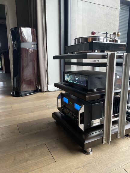 Stereo Hi-End